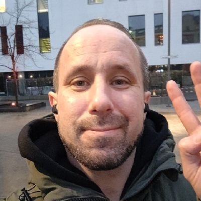 kmlyders's profile picture. Infonaut, statsviter, sosiolog, pedagog. Kritisk og positiv nå som alle er i harnisk // Political scientist, sociologist, pedagogue. Critical and pma.