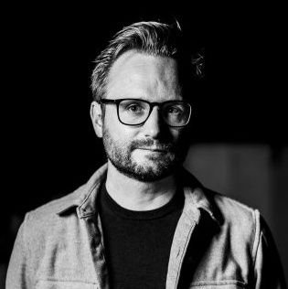 Autor de @Dos_Passos. «Un episodio nacional» (Espasa, 2019), «Yo no maté a Federico» (Espasa, 2022).