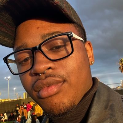 my life matters. spread love. actor. music enthusiast. record collector. tree hugger. cinephile. gods favorite. Retweets and Likes ≠ Endorsement