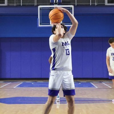 ESBbasketball's profile picture. 6’2 Combo Guard / 188lbs / IMG 25’ (PG) / GPA: 3.9 / 🇹🇷🇨🇦