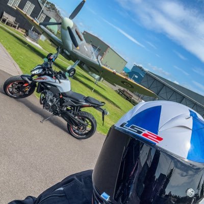 DegsyGuitar's profile picture. MotoGP, WSB, BSB & 2T enthusiast, KTM 790 Duke pilot 🧡 & Suzuki GT185 owner 💙. ❤️ Classic Rock and space geek 😂. Beer 🍻Bikes 🏍 & Whisky 🥃 🏴󠁧󠁢󠁳󠁣󠁴󠁿