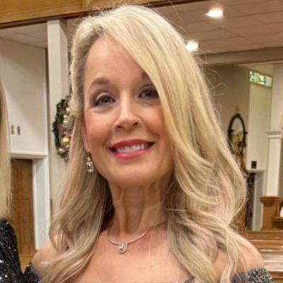 ETelecky's profile picture. 