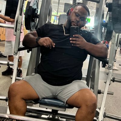 introvertways93's profile picture. 