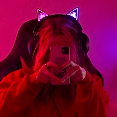 appIepriv's profile picture. head empty