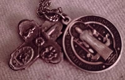 CATHOLIC TLM, 🙏✝️❤️ 🇺🇸 UNVAXXED AMERICAN CITIZEN, OKIE AND MOM OF 2. THE CRUSADES HAPPENED FOR A REASON ! (No DM's NO BITCOIN!!) NO TRAINS