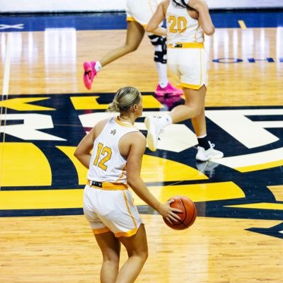 annahamilton01's profile picture. CHS ‘24🏀🏐KY Fusion🤍 NKU WBB ‘28💛🖤