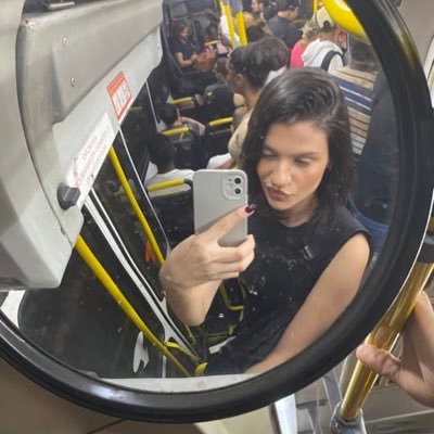 maldita hora que eu inventei de usar essa rede social