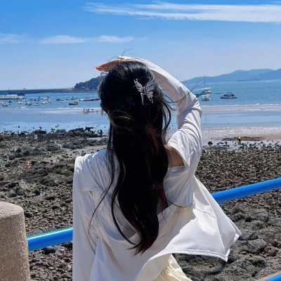 brigitte54151's profile picture. 