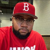 Emerson Neal (@e_nice_kicks) Twitter profile photo