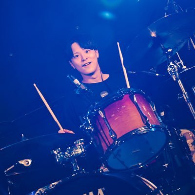 mthRyum4's profile picture. a.k.a ボウリングパーティ@bowlingpartyの ド🦝 ジャンプ定期購読始めました FC東京