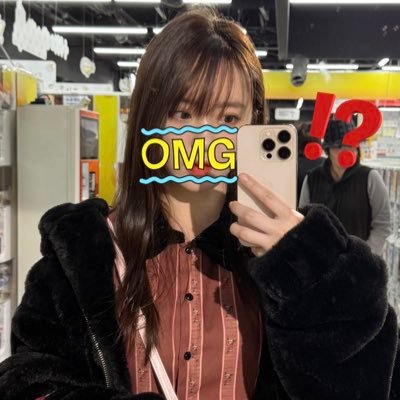 HalfWarae's profile picture. 