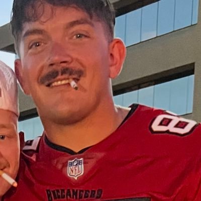 USMC Vet- Average Sports Betting Enthusiast - Philly Sports Guy -Bud Heavy Drinker