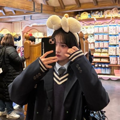 knm25x_'s profile picture. F22 👉 版画コース NiziU / TWICE / Disney / This is LAST / ねぐせ。/ HANA