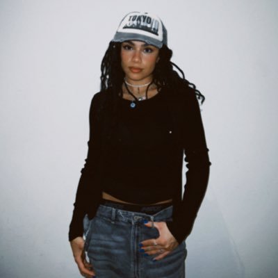 carin_ghara's profile picture. نمیدونم، خوش میگذره دیگه