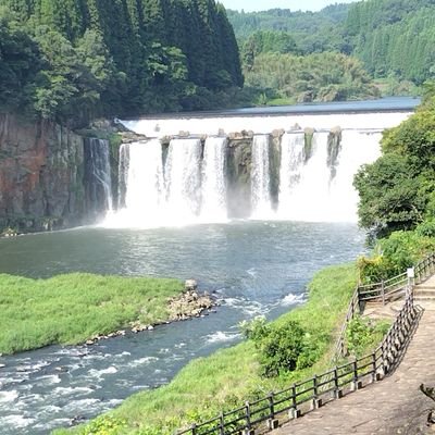 vAhnNCuc5o16184's profile picture. 