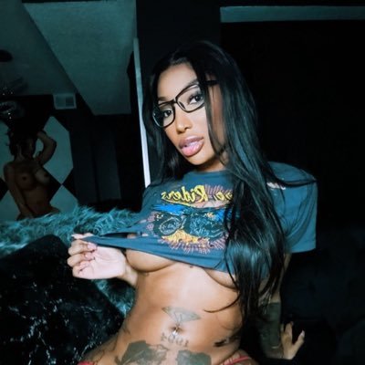 Trans_divva's profile picture. I am available for legits meets and Mega links Dropbox live premium Real Meets add me up on Telegram @ https://t.co/J4hYUofTdy