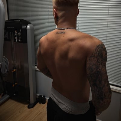 alpha, who wants to worship me…💦, add my https://t.co/oa9fB5kBse for more explicit content don’t miss out 😉