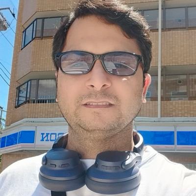 Founder_REZYT's profile picture. Founder of REZYT | World’s 1st platform made only for exclusive launches | Explore all exclusive products on REZYT, download REZYT app. Available worldwide.