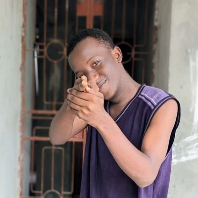 salmidongaluma's profile picture. Chelsea, Real Madrid, Young African fans & music 🎶, movie 🍿