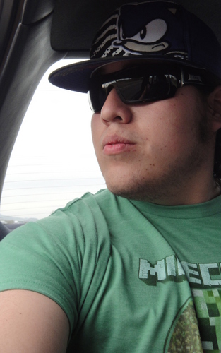 Gravecreper's profile picture. 