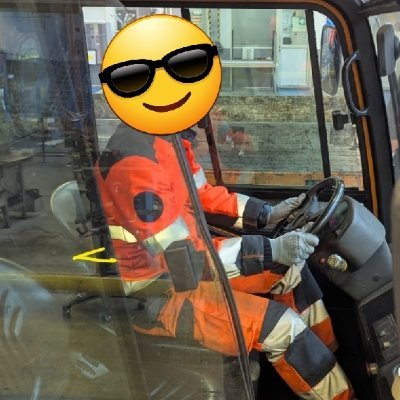 Ouvrier du rail. Pas vraiment SNCF mais presque.