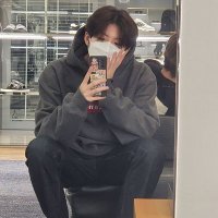 ᵏʸˡⁱᵉᵉ 🦢 (@_kyljun) 's Twitter Profile