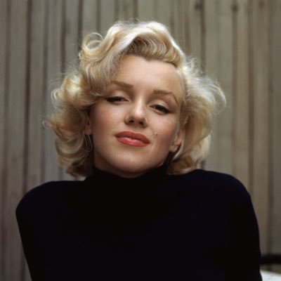 Siosoperaplus's profile picture. FemHypeDes¡ELEGANT PATRIOT!🇲🇽OWN NUNITZ:RARELY SICK,FAST METABOLISM,PARALLEL CFO DUO SKILLED,CAREER CONSULTING RESUMEGOLDIMPRESSIONS!!!🎀WHITEHOUSE FLANPOPS