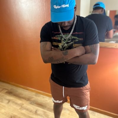 GOD,Family,Food, and Video Games, in dat order! @Tempo_Storm @glytchenergy @taylorganggames @playapex https://t.co/Nt6mEHtNK4 https://t.co/61BtC0EpPn