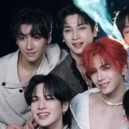 f4polarixrecord's profile picture. FOR POLARIX #LEEHANGYUL #YANGDONGHWA #LEEJUNHYUK #SHAOZIHENG ✨
@POLARIX1228