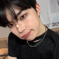 ؘ (@is2gwk) 's Twitter Profile