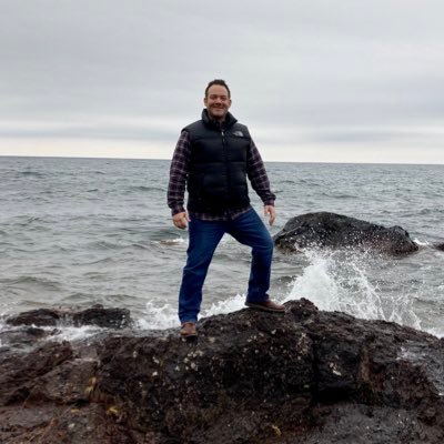 Tech Entrepreneur. Data & AI founder & strategist. Sharing my personal views & experiences across family, big tech, business, and #entrepreneurship.