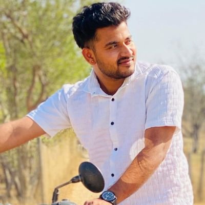 AashishGautam_2's profile picture. संस्कृताय मम जीवनं
श्रीगुरुचरणानुरागी 🙇