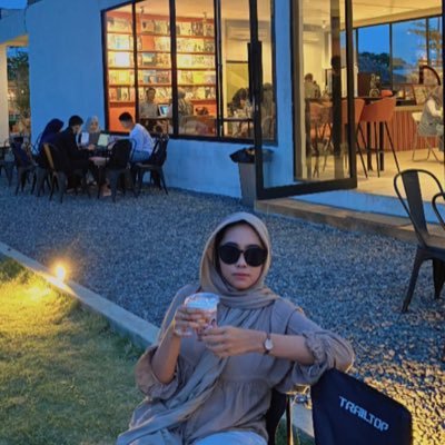 inimarmar's profile picture. Media bacot