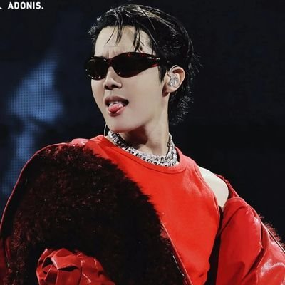 IsabelA48022445's profile picture. ONLY ARMY OT7