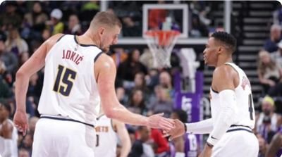 Lakers Superfan 💜💛💜💛, Westbrook fan 🔨🏠, AD fan🏥, Giannis fan😤