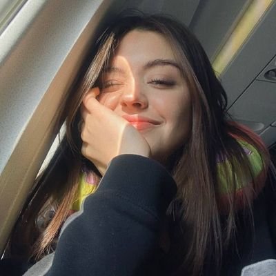 Content Creator
📍 Imaginations
🧑💻 a mad person who entertain you
| not affiliated with anyone