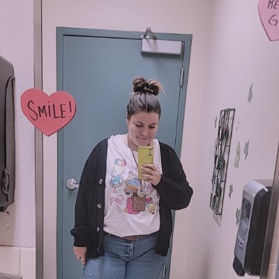 holguindulce70's profile picture. SPED Teacher 💙 
@ SEISD  
🐏 
🦅