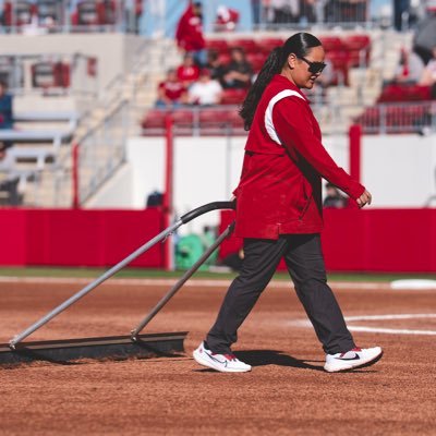 Oklahoma Softball Head Turf Manager | #RollHawks x #BoomerSooner