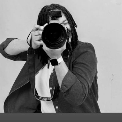 Mutli-Award Winning Journalist ,Data journalist Rhodes University ,Public Health Comms, Digital Publisher, Global Award Winning Photojournalist