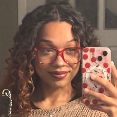2 pretty 2 be bothered*•¥•* insta: goldengirljazz_ | autotwts @the0riginaljas | 18+