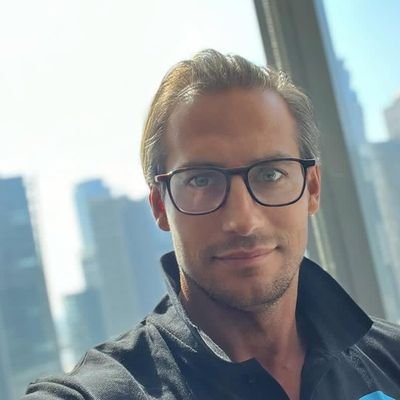 Long-term investor 💰 | 5x returns from trade, not hype
Building a circle of smart investors —🧑💻 Helping this generation build wealth 💵