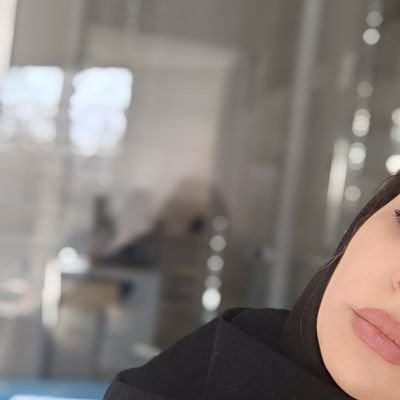 زندگی ام در کنار مردمانی خرافه پرست و متوهم سپری شد.