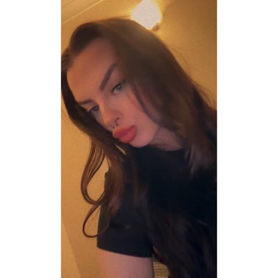 luisawalkerxx's profile picture. Avfc (I guess) | Romans 8:28