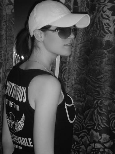 I am a cheerful person! Always get what I want! I love cars and sport! I write music and lyrics! love to travel! I will give everything for @lindsaylohan.
