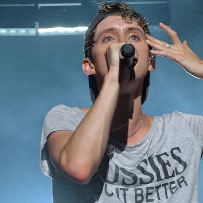 moon1845921's profile picture. 