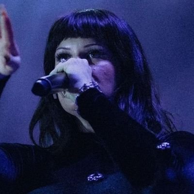 25y
Fã de muitas bandas ai, desde RBD, TØP até varias bandas de nu metal/metalcore ❤️🔥🖤