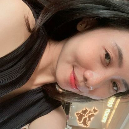 revlinaia's profile picture. males nulis bio gatau kalo besok