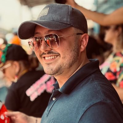 juancavargasb's profile picture. Me podrá temblar la voz, pero nunca la moral | 
Ex Consejero de Juventud 🇨🇴  |  
Activista 📣  | 
Admin de Empresas @unaloficial