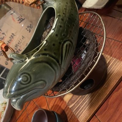 8_aachan's profile picture. ホストやめると言って早6年🙅‍♀️今年中に顔面作り終えたい