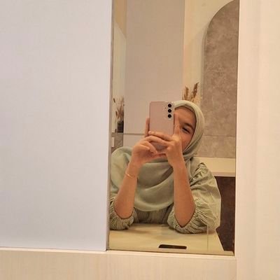 sitiagusnidan's profile picture. Gotta make sure u do what love.
